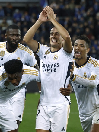 Thi đấu thiếu người nhưng Real Madrid vẫn thắng trận, vươn lên dẫn đầu La Liga