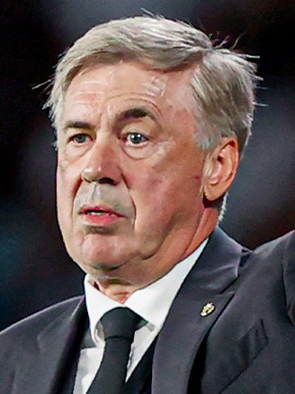 HLV Ancelotti bất ngờ gia hạn với Real Madrid, đội tuyển Brazil nhận cú sốc