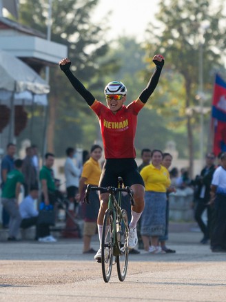 Tuyển thủ trẻ Việt Nam thắng giải xe đạp hữu nghị Việt Nam - Lào - Campuchia