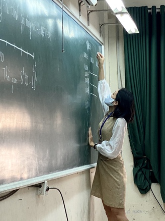 Một bài thi đánh giá năng lực có gần 90 đơn vị dùng để xét tuyển