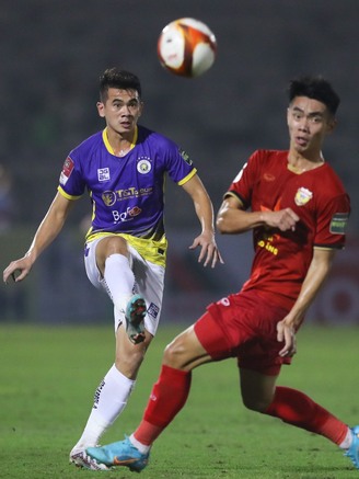 Kết quả V-League 2023, CLB Hà Tĩnh 2-3 CLB Hà Nội: Đương kim vô địch lên đầu bảng