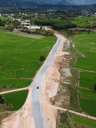 Giải phóng mặt bằng cao tốc Nha Trang - Vân Phong: Không để dân thiệt thòi