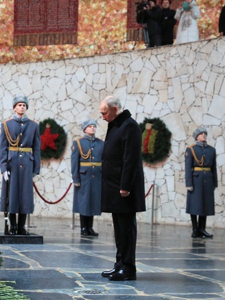 Ông Putin phát biểu về Ukraine trong lễ kỷ niệm Trận Stalingrad