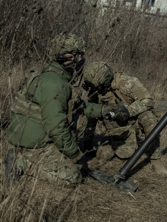 Chiến sự tối 2.2: Ukraine cảnh báo chuyển động của Nga ở biên giới phía đông