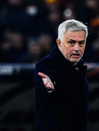 Kết quả Europa League, AS Roma 2-0 Salzburg: Mourinho 'lội ngược dòng' thành công