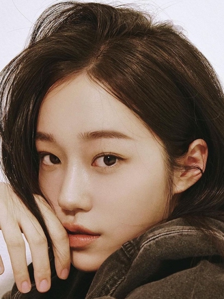 Vẻ đẹp trong trẻo của “tiên nữ” trường học - Roh Yoon Seo đốn tim khán giả