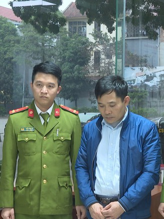 Khởi tố giám đốc trung tâm đăng kiểm ở Phú Thọ nhận hối lộ