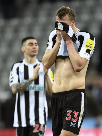 Ngoại hạng Anh: Newcastle lại hụt bước, mất vị trí thứ 3 vào tay M.U