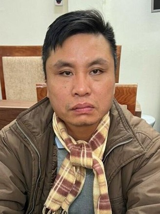 Quảng Ninh: Khởi tố bị can lao xe vào nhóm người ngồi sưởi ấm trên vỉa hè
