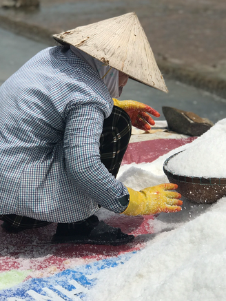 Quảng Ngãi: Giá muối tăng kỷ lục, diêm dân không có muối để bán