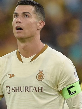 Cristiano Ronaldo nhận trận thua đầu tiên tại Ả Rập Xê Út