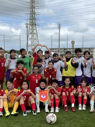 U.17 nữ Việt Nam thắng đậm U.17 nữ Okinawa 10-0