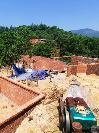 Ồ ạt xây nhà trái phép chờ đền bù ở Quảng Nam
