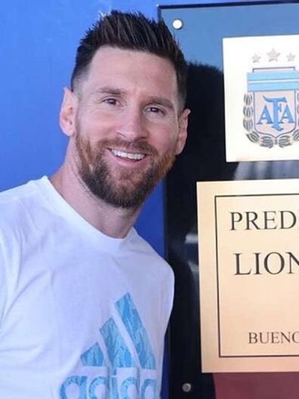 Liên đoàn Bóng đá Argentina đổi tên Khu liên hợp thể thao Ezeiza theo tên Messi