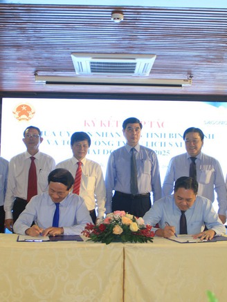 Bình Định và Saigontourist Group ký kết hợp tác du lịch