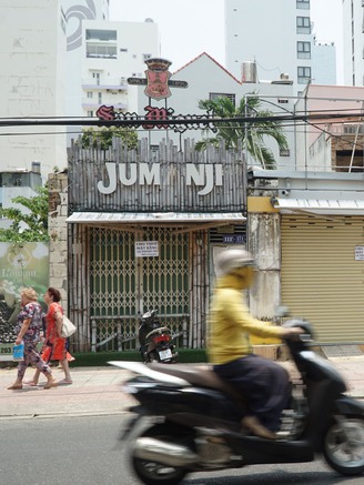 Đìu hiu 'thiên đường vui chơi' ở phố biển Nha Trang
