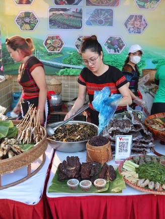 Tưng bừng ngày hội văn hóa ẩm thực Việt Nam tại Quảng Trị