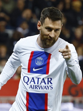 Messi tỏa sáng giúp PSG tìm lại chiến thắng