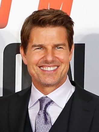Tom Cruise không hề sợ hãi khi lái mô tô lao khỏi vách đá trong 'Mission: Impossible 7'
