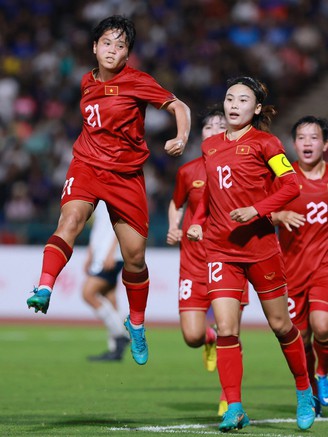 SEA Games 32: Thắng Campuchia 4-0, đội tuyển nữ Việt Nam gặp Myanmar ở chung kết
