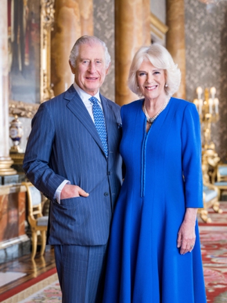 Những bức ảnh ‘độc, lạ’ của Vua Charles và Vương hậu Camilla