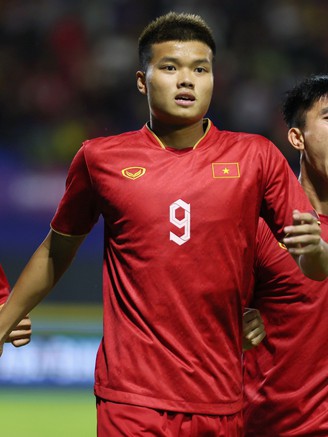 SEA Games 32, U.22 Việt Nam 2-1 U.22 Malaysia: Thầy trò HLV Troussier vào bán kết sớm