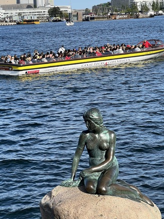 Nàng tiên cá có gì mà du khách đến Đan Mạch phải ghé thăm?