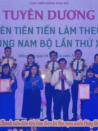 Tuyên dương 165 thanh niên tiên tiến làm theo lời Bác cụm miền Đông Nam bộ