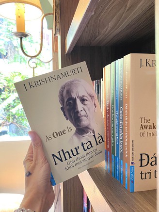 Đọc 'Như ta là' của Krishnamurti: Tự biết mình là khởi đầu của trí tuệ