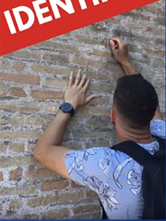 Cảnh sát Ý xác định được kẻ khắc bậy lên Đấu trường La Mã