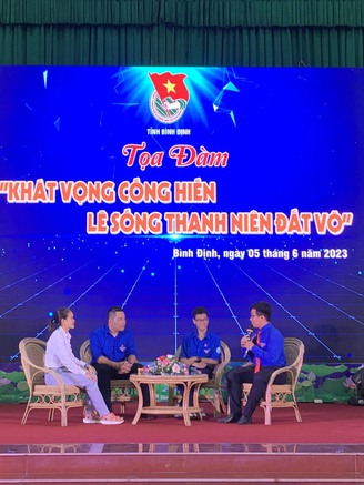 Tuyên dương 100 thanh niên làm theo lời Bác