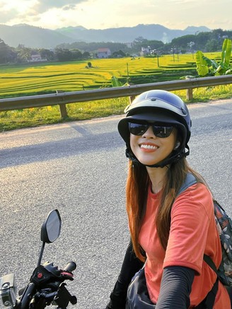 Cô gái đi phượt bằng xe máy qua 4 quốc gia