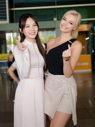Top 3 Miss World Vietnam đón đương kim Hoa hậu Karolina Bielawska đến Việt Nam