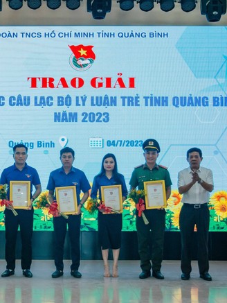 Tuyên dương các CLB, đội, nhóm thanh niên tình nguyện năm 2023