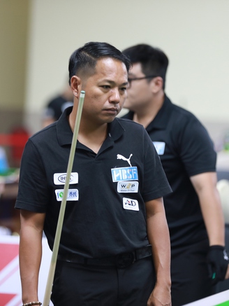 Cơ thủ Mau Trâm đánh bại cựu vô địch SEA Games tại giải billiards JOY Heyball