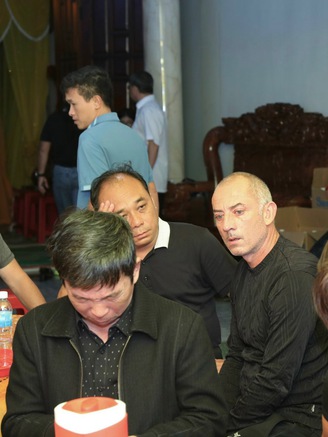 Vợ con đau đớn, HLV Graechen bật khóc trong ngày vĩnh biệt trợ lý Dương Minh Ninh