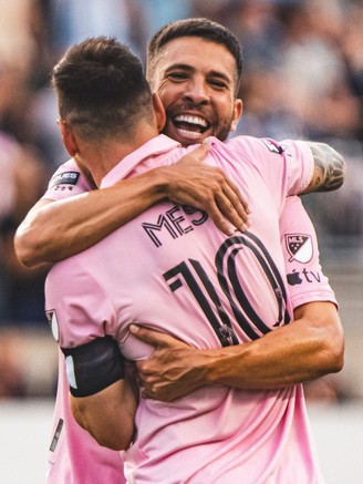 Messi ghi siêu phẩm, Inter Miami vào chung kết Leagues Cup