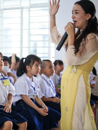 Nghịch lý tuyển giáo viên TP.HCM: Vừa trúng chỗ này, nghỉ ngay nơi khác