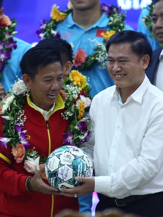 Bóng đá Việt Nam - Cơ hội và thách thức World Cup 2026: Xây nhà từ móng