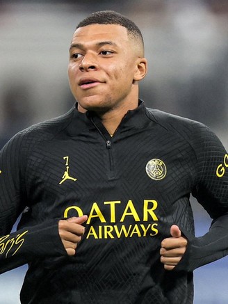 Mbappe nhận quyết định chính thức từ PSG, tránh xa đội 1