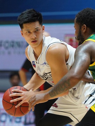 'Hot boy' bóng rổ VBA dự thi Nam vương Du lịch Việt Nam 2023