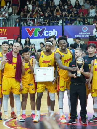 Saigon Heat vô địch vòng loại, xác định 2 cặp bán kết giải bóng rổ VBA 2023