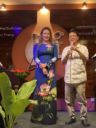 Nhà báo Huỳnh Dũng Nhân giới thiệu bài hát viết về Quy Nhơn