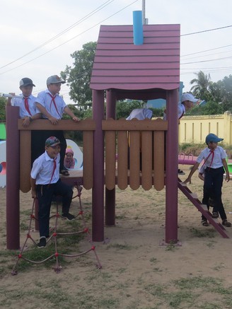 Quỹ Hòa bình Hàn-Việt: Viện trợ 4 khu vui chơi, 3 phòng học vi tính