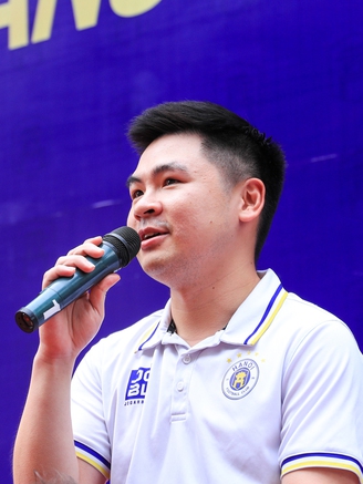 Chủ tịch CLB Hà Nội giao chỉ tiêu đặc biệt cho đội nhà ở AFC Champions League