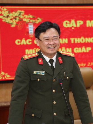 Giám đốc Công an tỉnh Thừa Thiên - Huế nhận hàng trăm lời động viên qua số điện thoại đường dây nóng