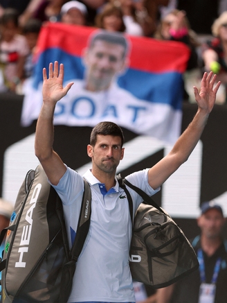 Djokovic bất ngờ dừng bước ở bán kết giải Úc mở rộng