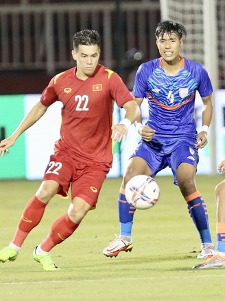 Đội tuyển Việt Nam chỉ mất 2 vị trí ở đội hình chính thức