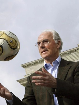 VFF gửi thư chia buồn sâu sắc về sự ra đi của huyền thoại  Beckenbauer