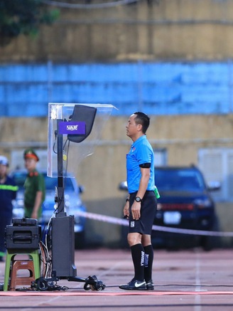 Dấu mốc lịch sử ở vòng 4 V-League: VAR phủ sóng cả 7 trận đấu